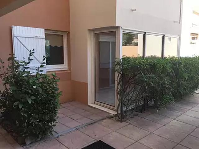 La Seyne sur Mer 83500 Location appartement 2 pièces t2 piscine