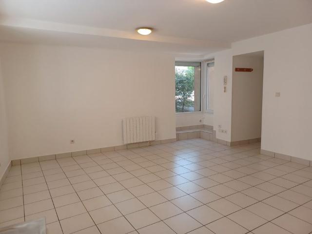 La Suze sur Sarthe Location Appartement 72