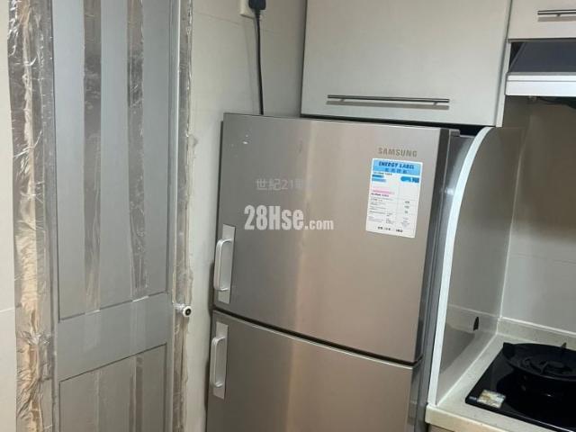 Lam Tin Hong Wah Court [Agency Ads] Low Floor 1 10|37/F,B Hong Wah [Large Two Bedroom Apartment Available For Rent. Elegantly Furnished And Ready To View Immediately. Hints