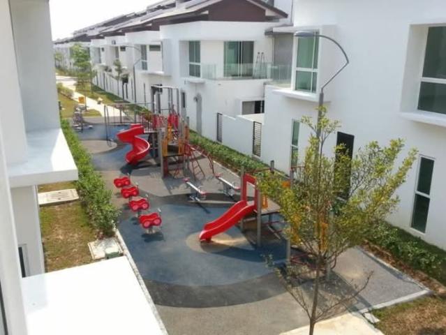 Laman Bayu, Seksyen 11, Kota Damansara