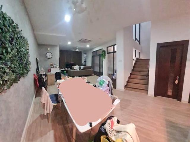 Laman Glenmarie Seksyen U1 Double Storey House near NKVE Petron