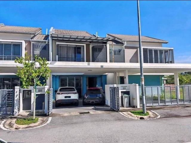 LAMAN MAWAR KOTA SERI EMAS Rumah 2 Tingkat Fully Furnished Full Loan