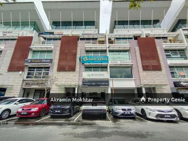Laman Seri Business Park Level 2 Seksyen 13, Shah Alam. Facing mainroad