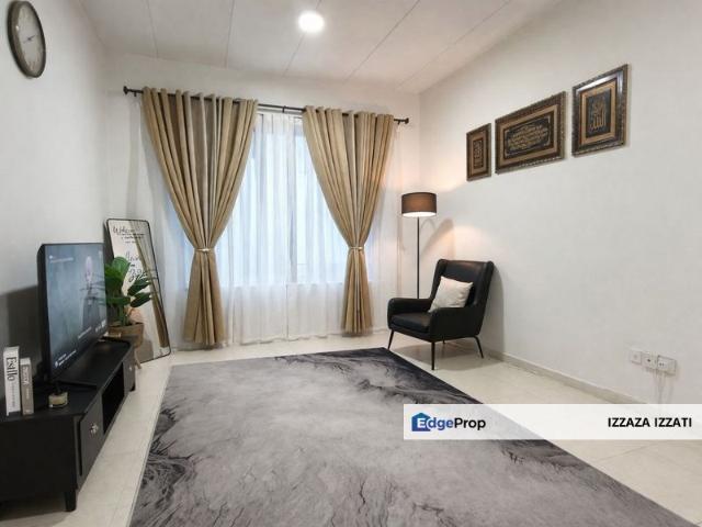 Laman Suria e Resort Apartment
