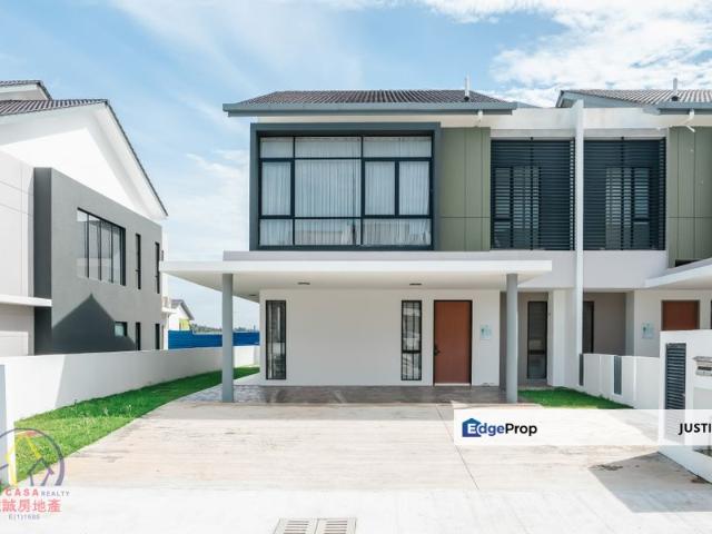 Lambaian Residence