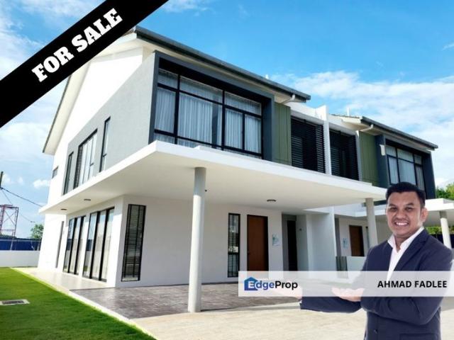 Lambaian Residence
