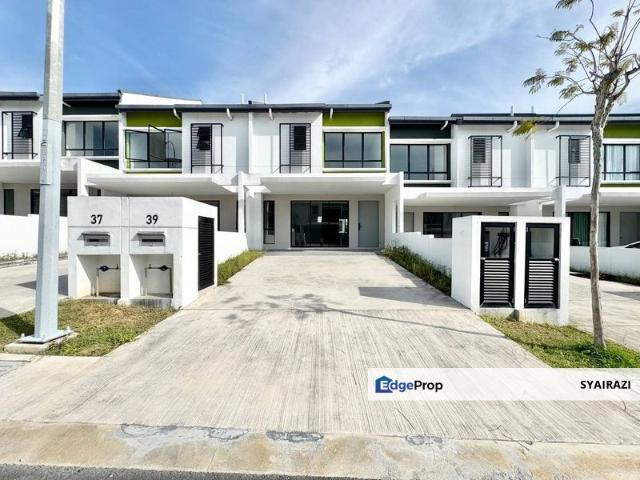 Lambaian Residence