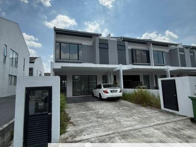 Lambaian Residence