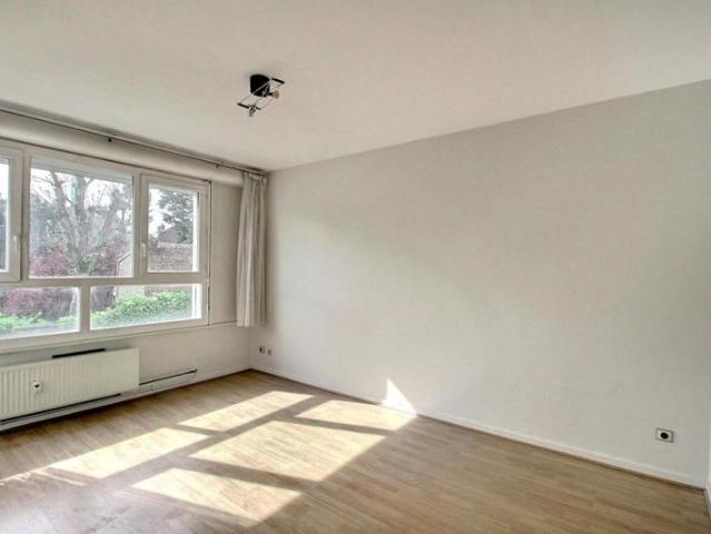 LAMBERSART PROCHE CITADELLE APPARTEMENT T1 DE 25M² PARKING CAVE