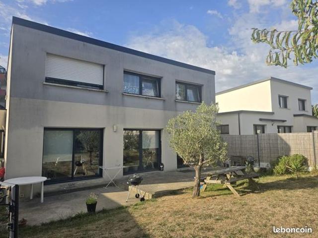 Lambezellec belle contemporaine T5/6