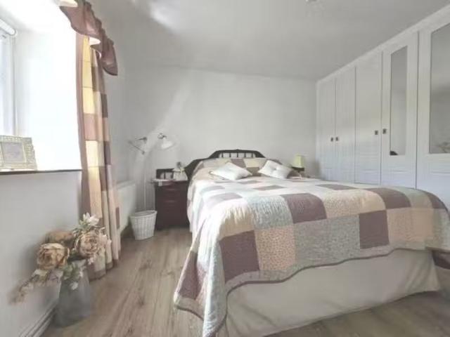 Lamdagh, Middletown, Glenamaddy, Williamstown, Co. Galway, F45.