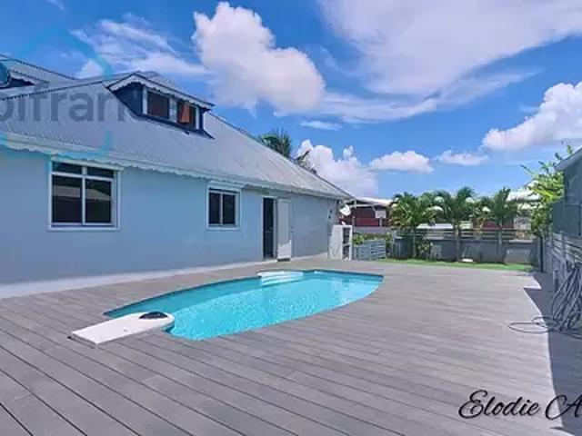 Lamentin 97129 Achat / Vente maison 8 pièces t8 piscine jardin
