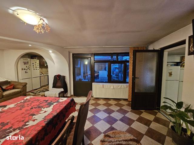 Laminorului I Casa de vanzare I Parter + Pod I 124 mp I Curte IParcare