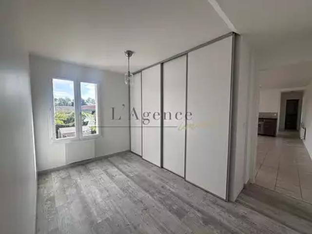 Lamorlaye 60260 Achat / Vente appartement 3 pièces t3 au dernier étage parking