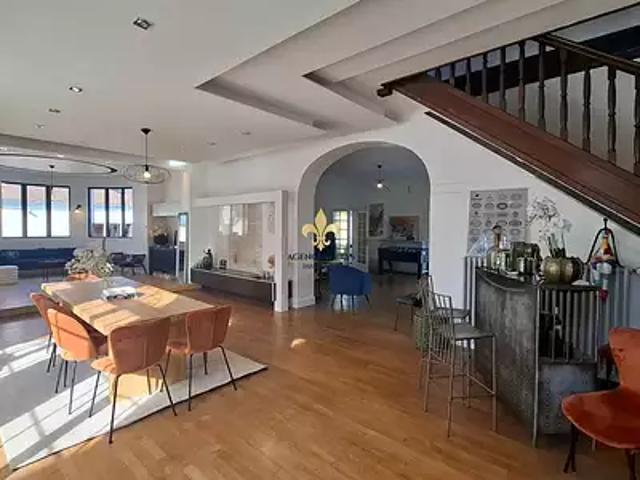 Lamorlaye 60260 Achat / Vente maison 10 pièces t10 piscine