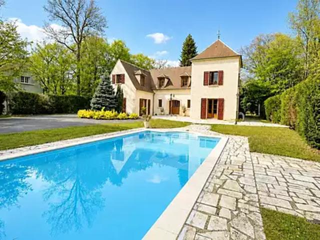 Lamorlaye 60260 Achat / Vente maison 10 pièces t10 piscine