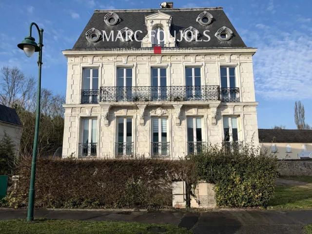 Lamorlaye Appartement à réhabiliter Centre ville 64m² Lamorlaye