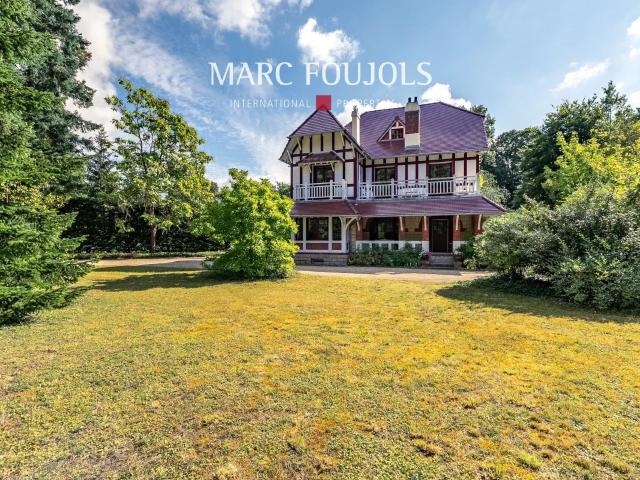 Lamorlaye Propriété ancienne Anglo Normande 237m² Lamorlaye