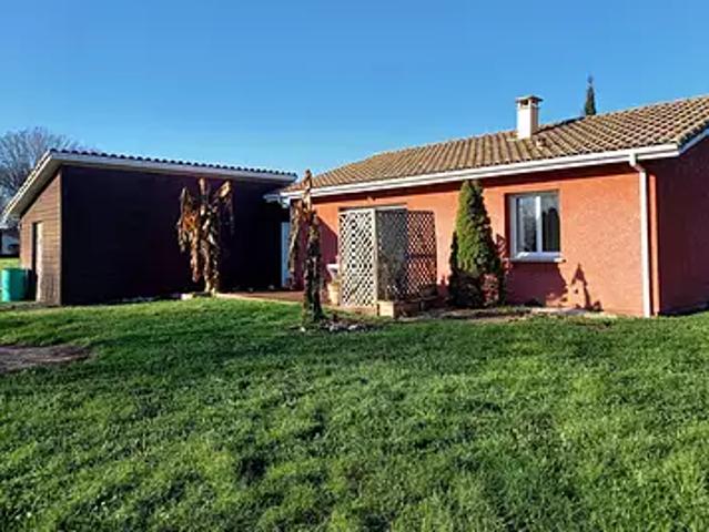 Lamothe 40250 Location maison 2 pièces t2 au dernier étage