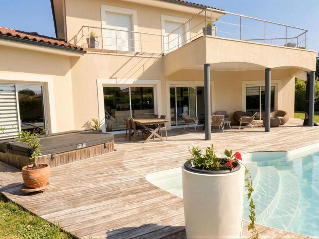 LANTON VILLA CONTEMPORAINE