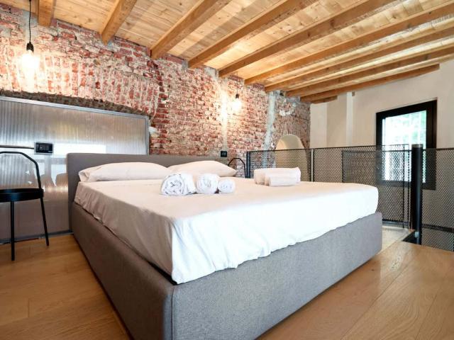 LANCETTI Stylish Loft