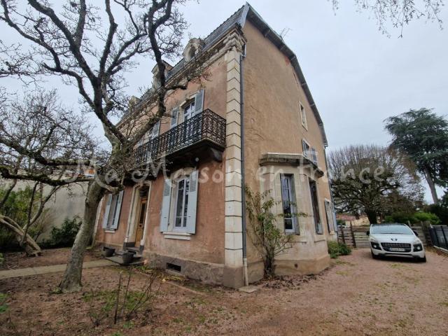 L'ancienne demeure du Docteur 240m² Lapalisse