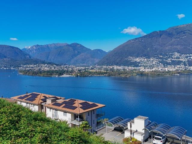 Land mit fantastischem Blick auf den Lago Maggiore und erstklassiger Privatsphäre