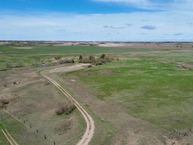Land North Of Pilot Butte, Edenwold Rm No. 158, SK, S0G 3Z0 farm for sale | Listing ID SK036968 | Royal LePage