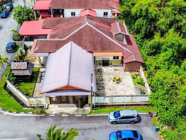 Land area 4402 Corner Lot Semi D 1 Storey Taman Kg Sg Pinang