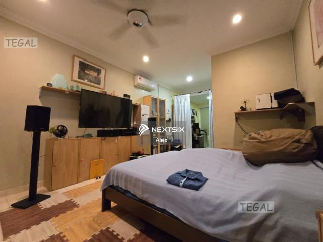 Land Area: 65, 640 Sqft / 1.5 Acre Total Build Up: 38475 Sqft /0.8832 Acre Production Area: 28455 Sqft 105 Ft x 271 Ft Internal Ceiling Height: 13 Ft Power Supply 1800 Amp