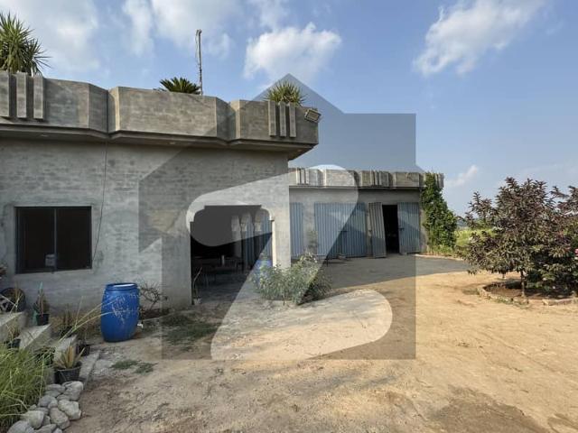Land For Sale 200 Kanal Dam Facing