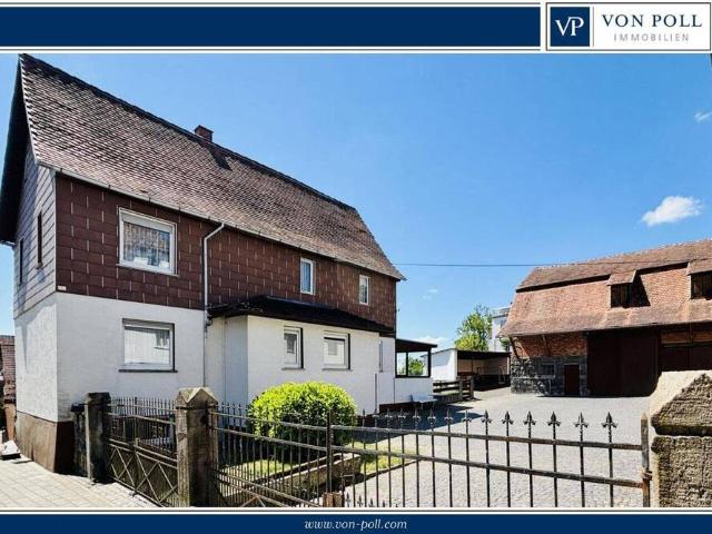 Land Leben schönes Ensemble mit Wohnhaus, Nebengebäuden, Scheune und Garten