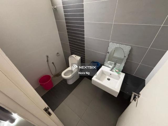 Land Size: 5arces Zoning Residential Perfect area for Sports Stadium or Pasar Excellent connectivity – Easy access to highways Can use for Warehouse/ Forklift, Lorry parking/ Build Factory