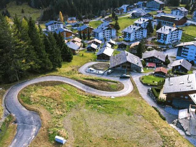 Land with utility services on sale in Morgins 1 702 m² | dreamo. Ch