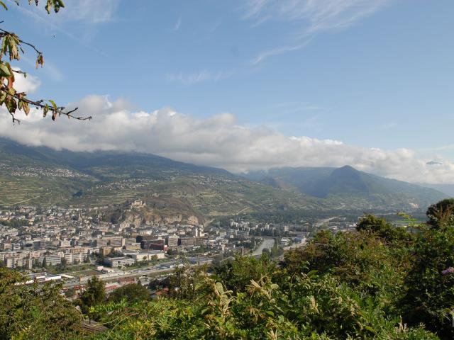 Land with utility services on sale in Salins | dreamo. Ch