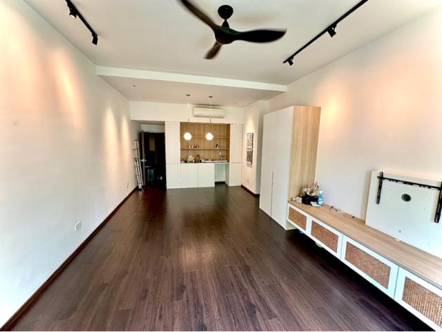 Landbay Condo Condominium For Sale, $1,900,000, 2 Bed 2 Bath 980 sqft $1,939.00 psf