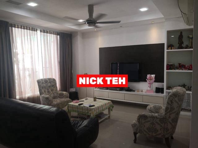 Landed 3 Storey Terrace At Beverly Hills Tanjung Bungah Good Condition