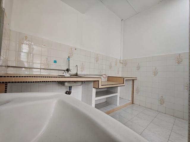 Landed Cluster house upper unit for sale Well maintain at Farlim