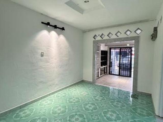Landed Bayan Baru Kg Jawa For Rent