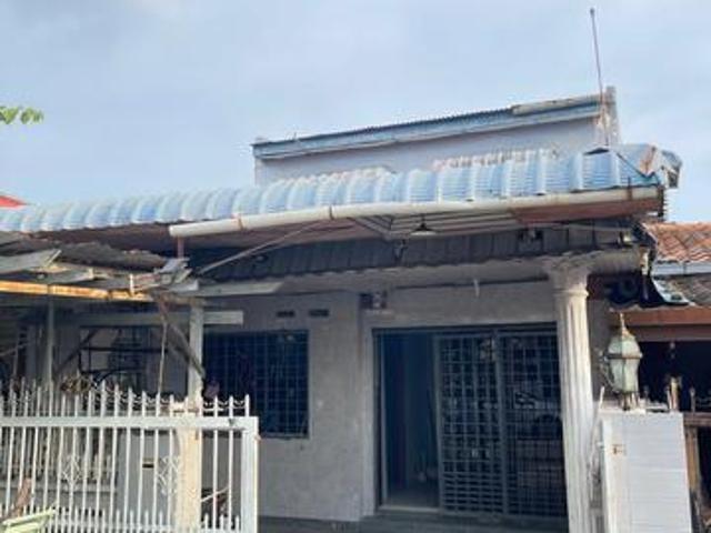 Landed House Bayan Bayu for rent