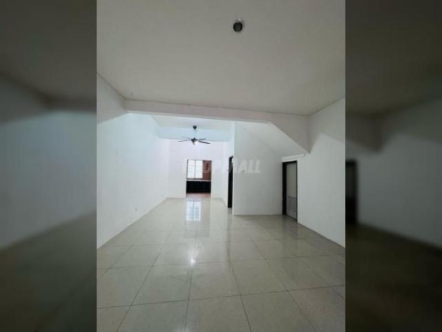 Landed House For Rent in Mantin