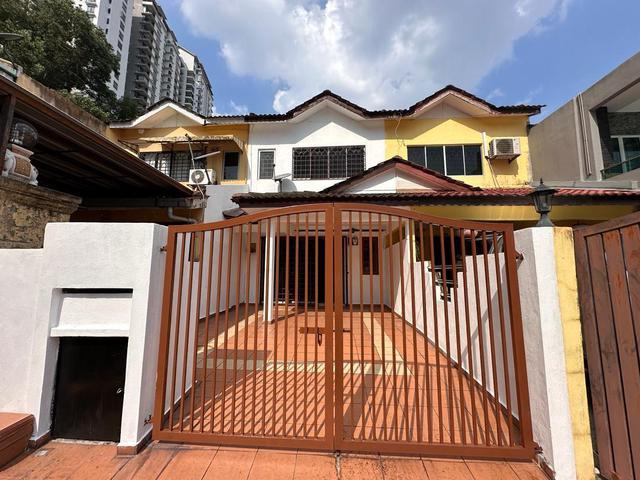 Landed House for Sales Puchong Below market value fast Hot