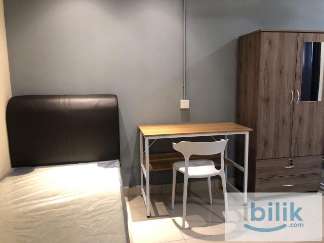 LANDED HOUSE NEAR HELP Uni@ SUBANG 2, Newly Renovated, Single Room With Aircond