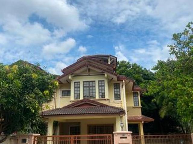 Landed Jalan RabungBukit Jelutong Basic Unit 4 Rooms 3 Bathrooms