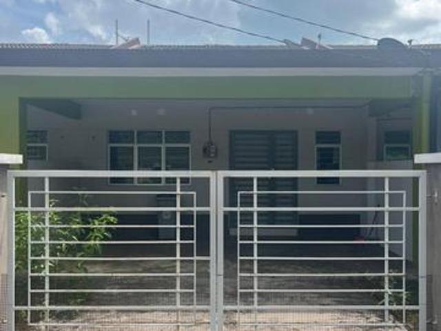 Landed Teres Setingkat Taman Ayer Molek Perdana