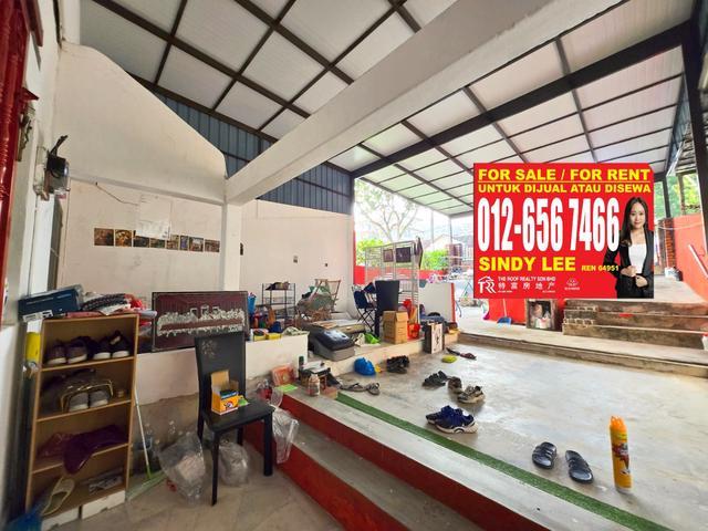 Landed Terrace Single Storey sale at Tanjung Bungah Commercial use