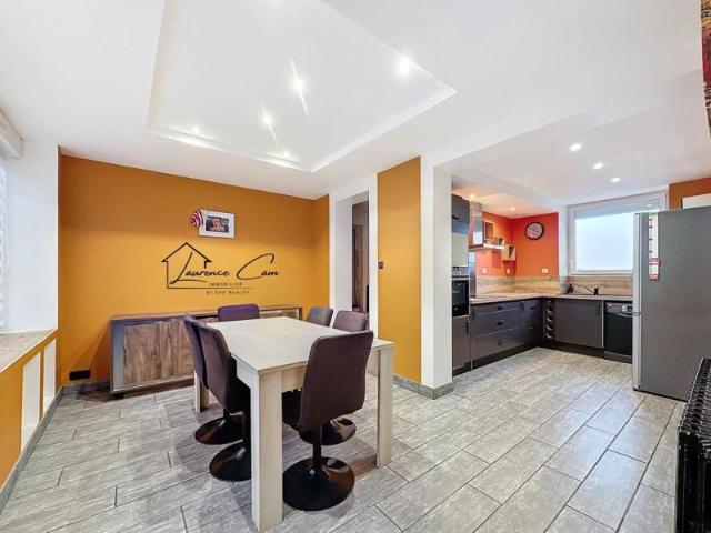 LAndéda À Vendre – Maison à Rénover avec Grand Terrain Constructible