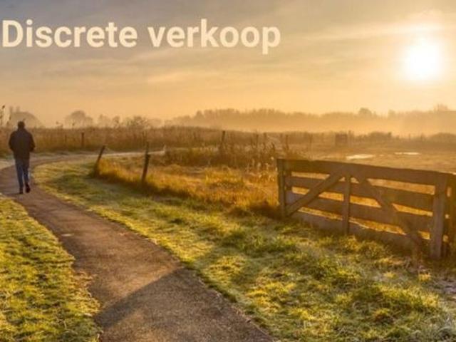 Landelijk casco woning 4 slpk centrum Zwevezele op 2.224 m²