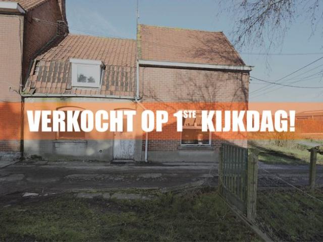 Landelijk gelegen te renoveren woning!
