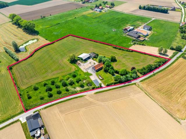Landelijk huis te koop in de Zwijnlandstraat in Vleteren